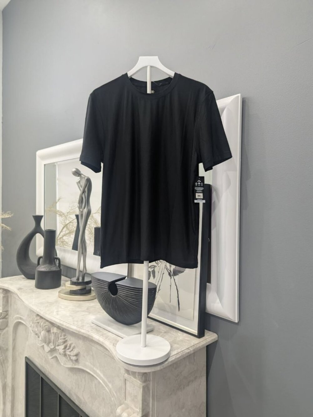 LEG3ND Men's Performance Crew Neck T-Shirt – Black – Size Large – New with Tags